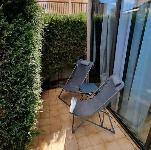 Studio Avec Terrasse A Sanary