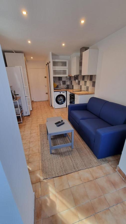 Apartment Avec Terrasse A *